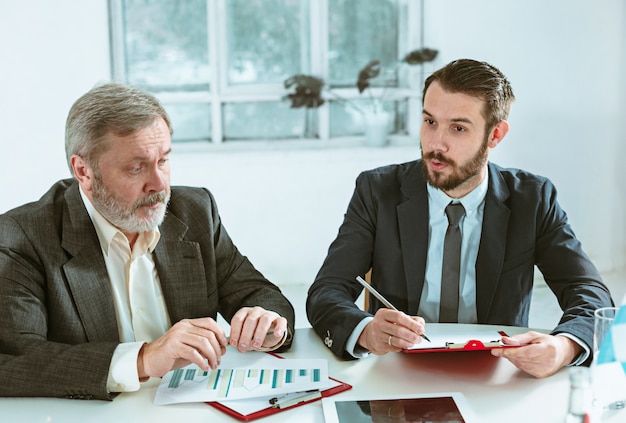 The Secret to Closing Deals from Business Inquiries