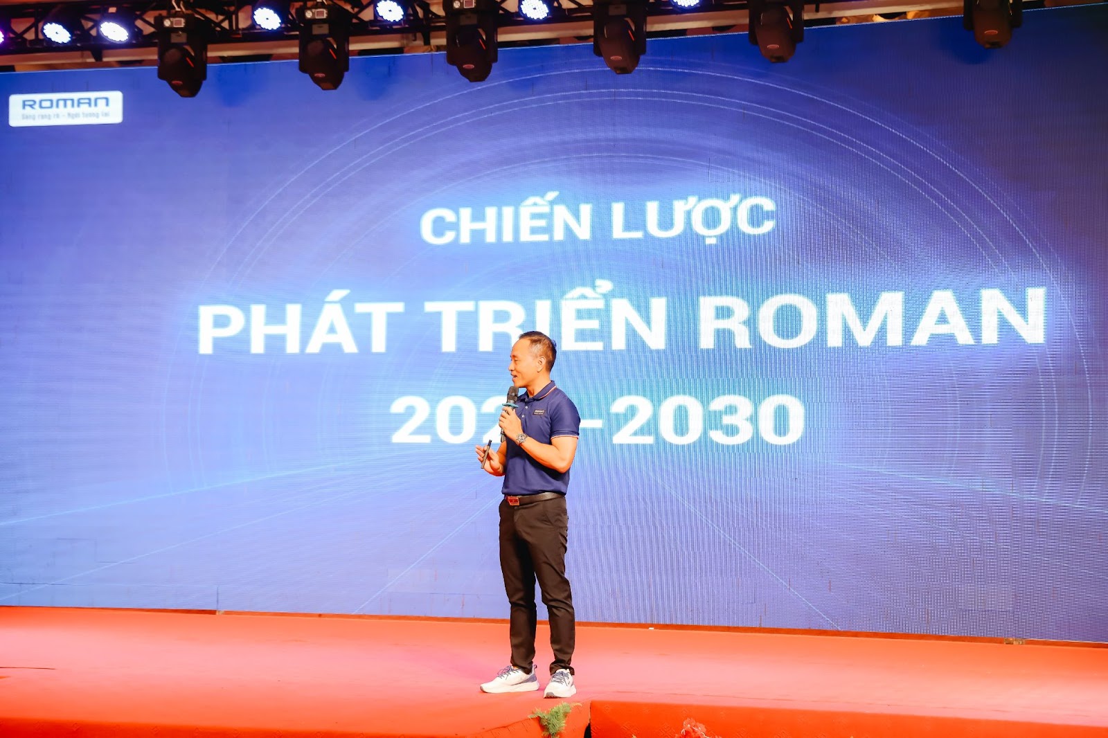 hội nghị khách hàng Roman