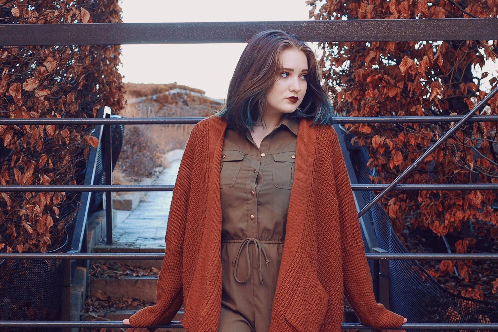 woman wearing a knitted cardigan