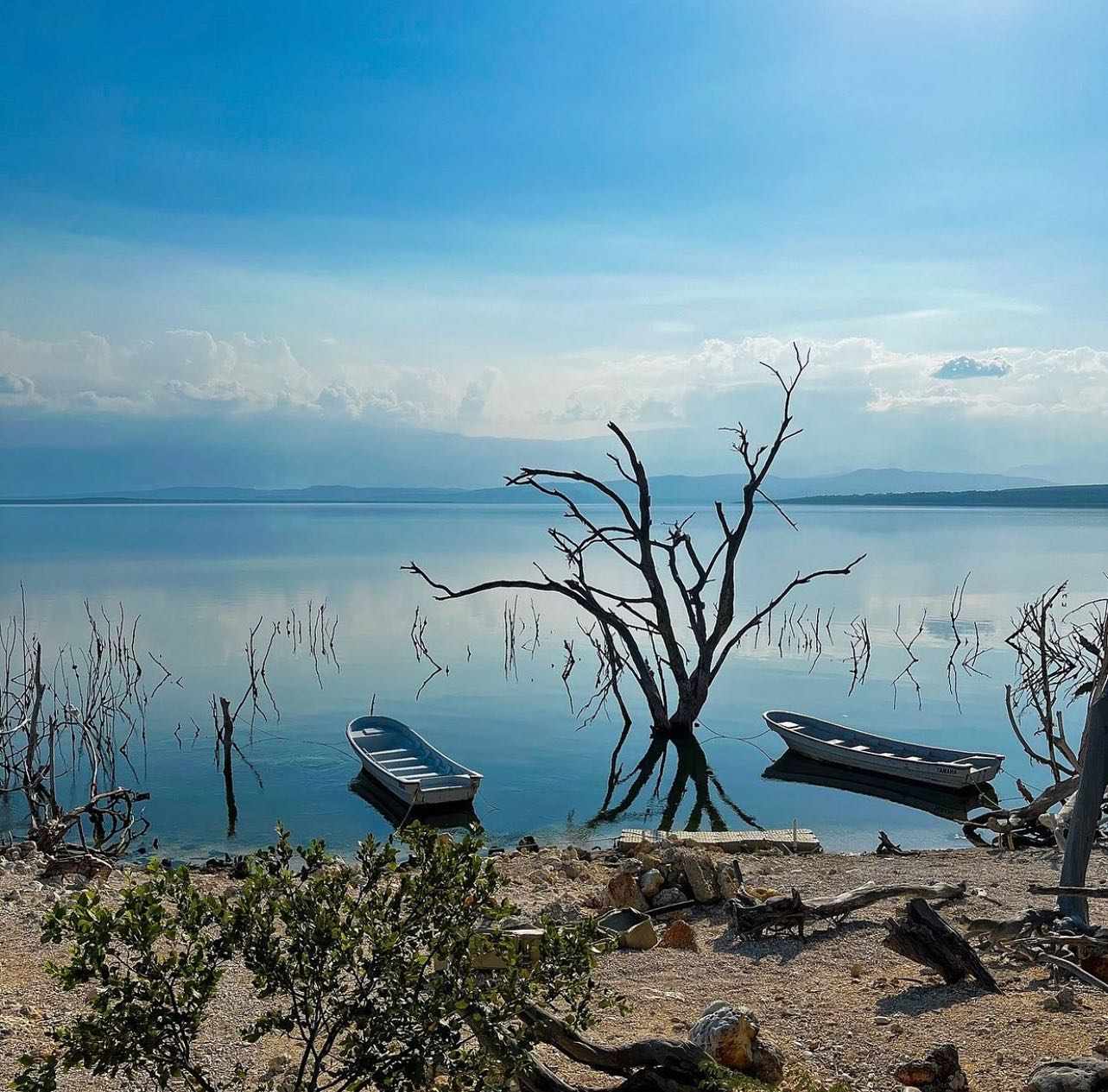  Lago Enriquillo