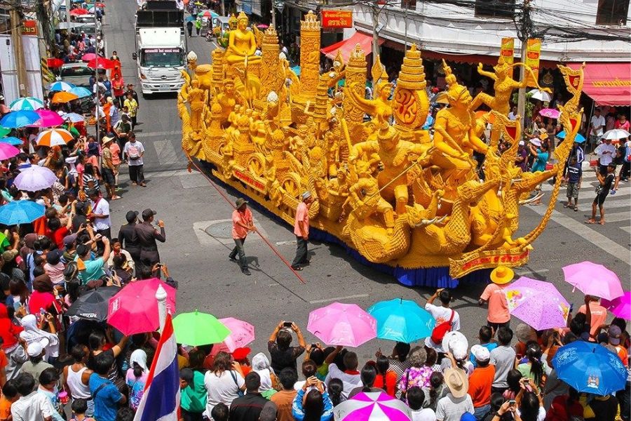 Khao Phansa is one of the most important Buddhist festivals in Thailand.