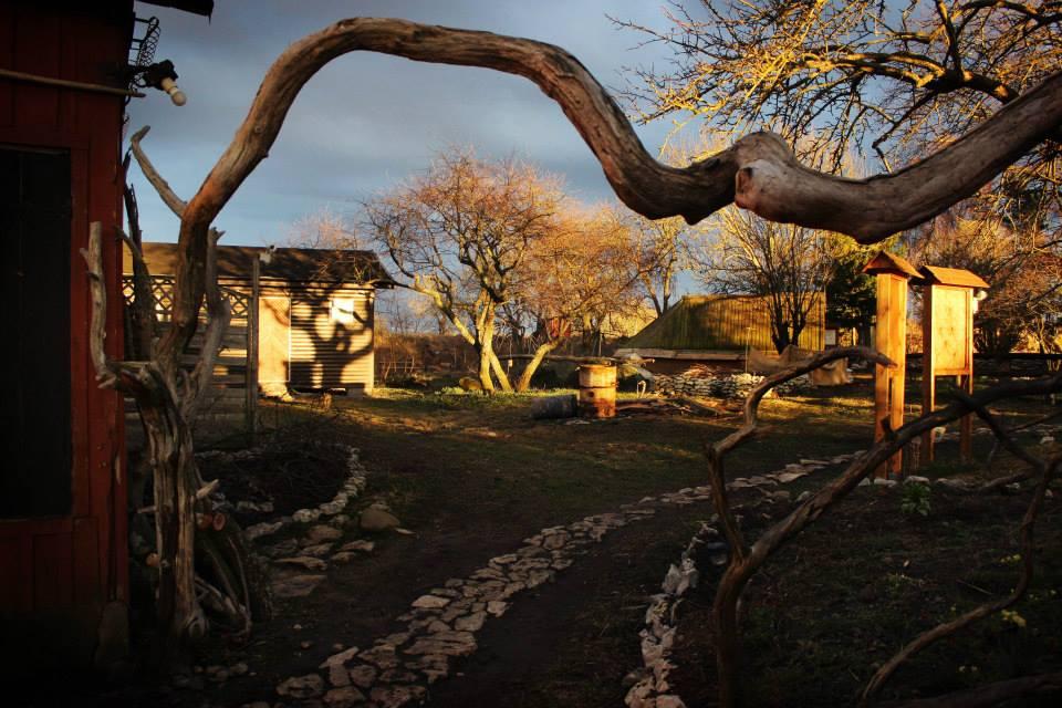 Main entrance to the ecovillage. 