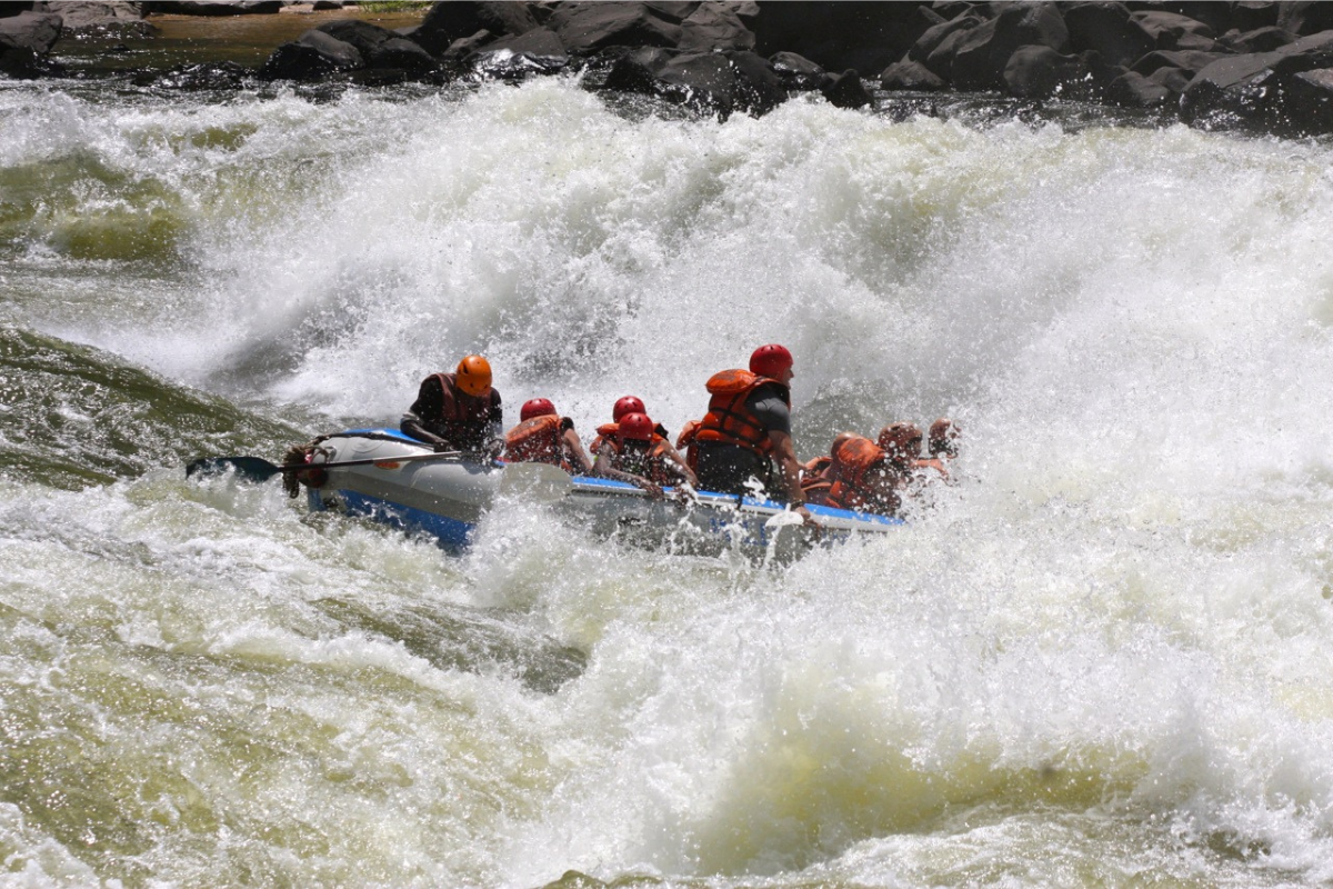 People are enjoying rafting in the river  