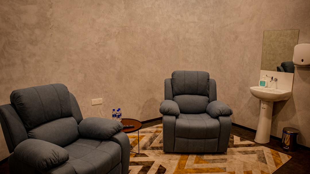Personalized salon suite decor