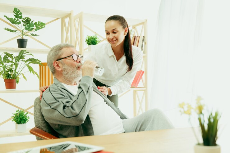 4 Benefits of Senior Day Care for Dementia