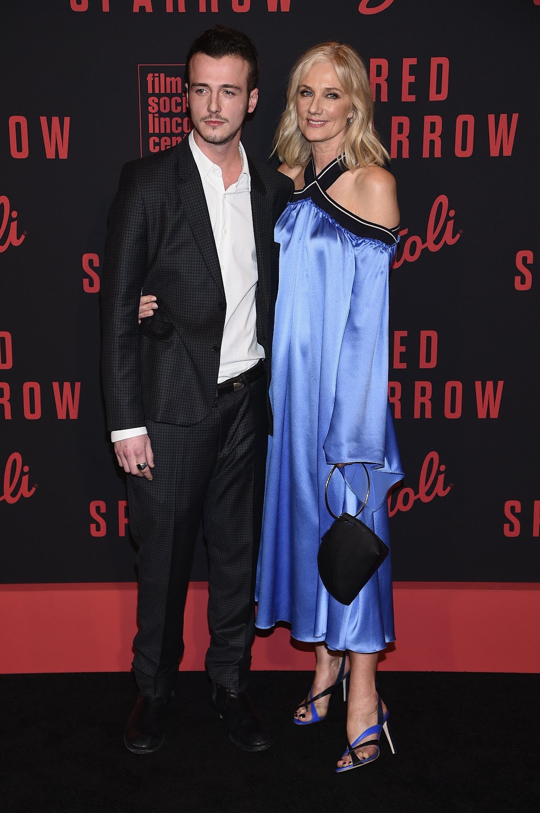 Micheál Richardson with his mother's sister, Joely Richardson, at the New York premiere of "Red Sparrow" on February 26, 2018 | Source: Getty Images