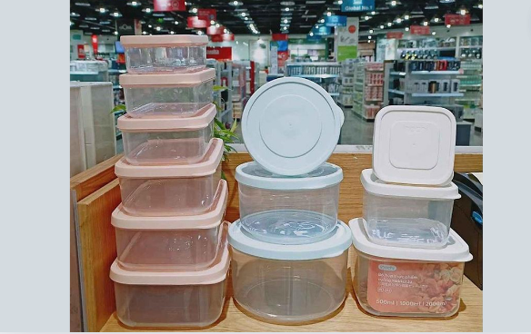 Hộp nhựa có quay lò vi sóng được không? Cần lưu ý gì để đảm bảo an toàn cho sức khỏe