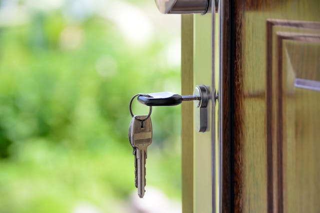 set of keys in door