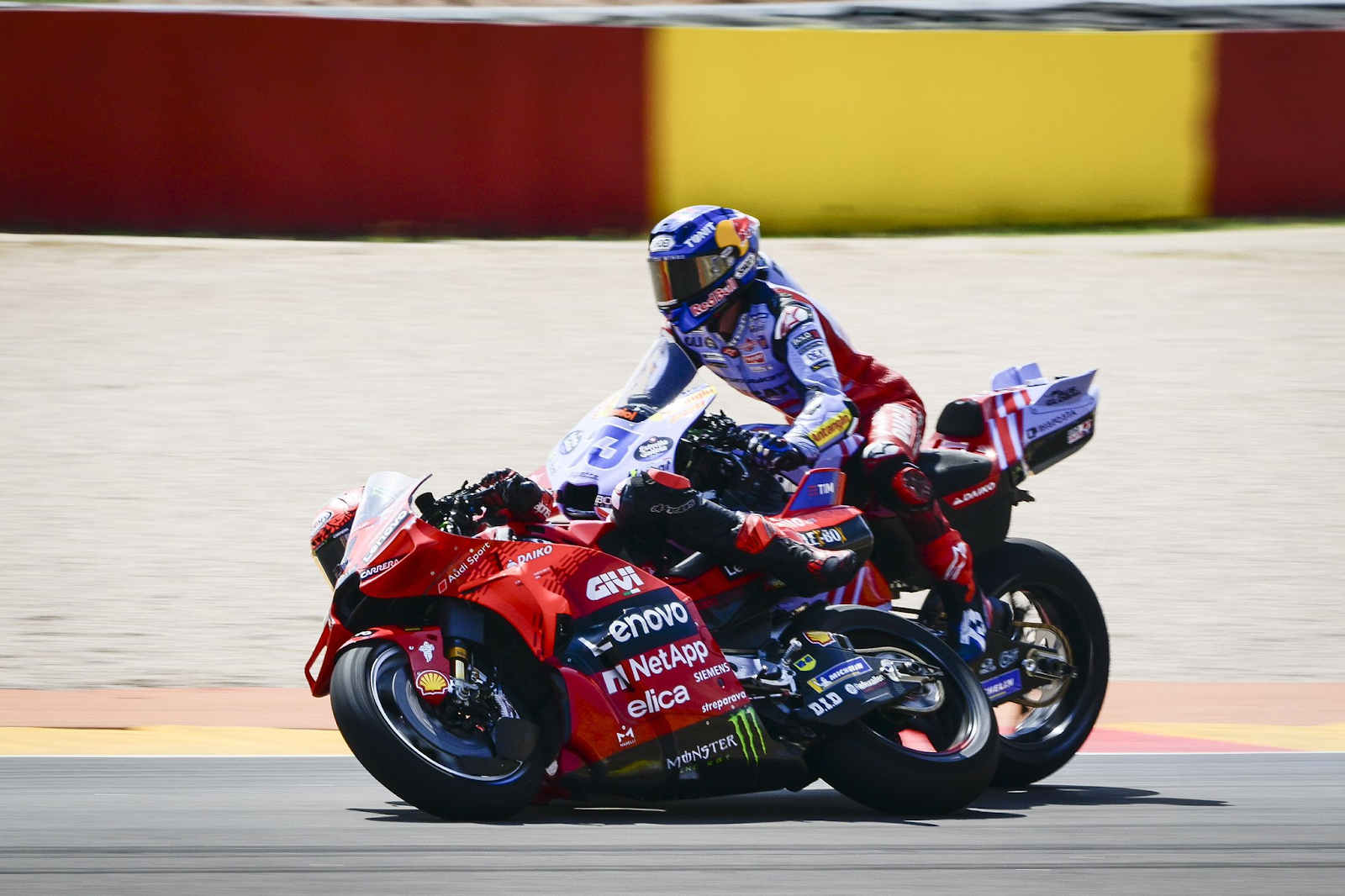 Alex Marquez vs Pecco Bagnaia di Lap 13