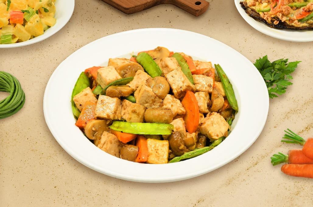 A plate of food on a table

Description automatically generated