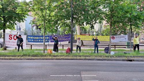 https://en.minghui.org/u/article_images/0edccb2794a77578b98b07965f9d666f.jpg