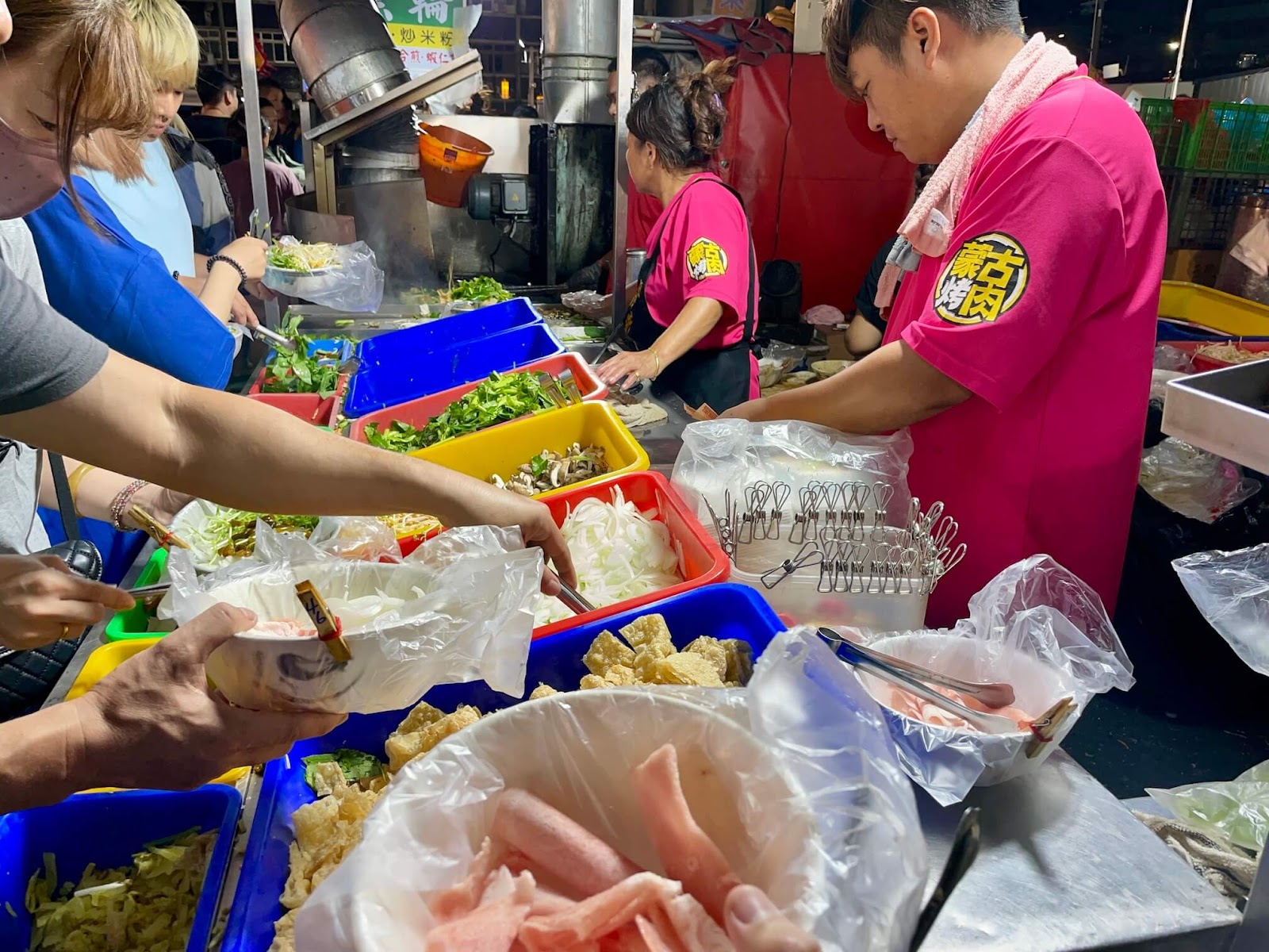 梧棲中港夜市必吃美食-洪鼎牛蒙古烤肉