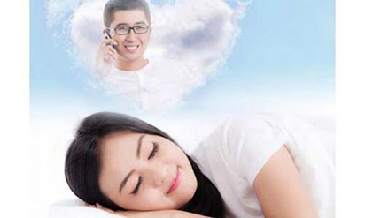 Mơ Thấy Ôm Gái Đánh Con Gì? Giải Mã Giấc Mơ và Con Số May Mắn