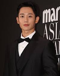 This contain an image of Jung Hae-in