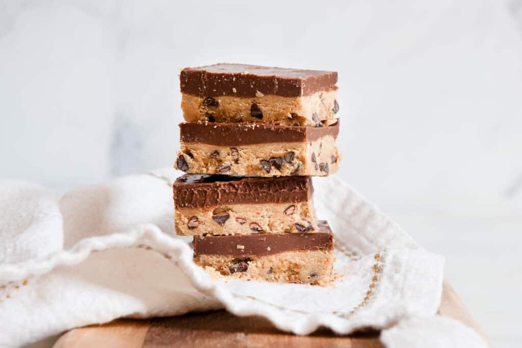 A picture of Healthy Pecan Pie Bars