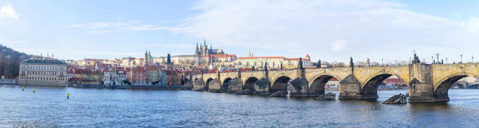 C:\Users\David\Dropbox\MCAA articles\Czech photos\Charles Bridge1.jpg