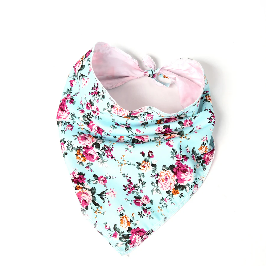 A bandana with flowers on it

AI-generated content may be incorrect.