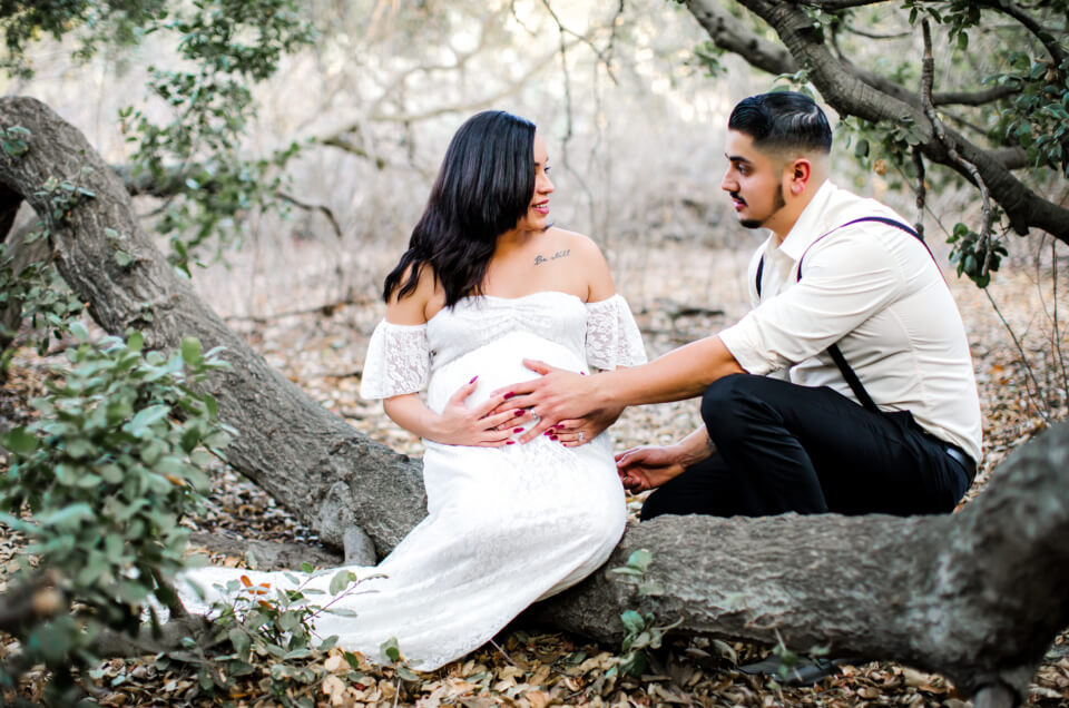 Maternity Photoshoot Outfits in Dubai