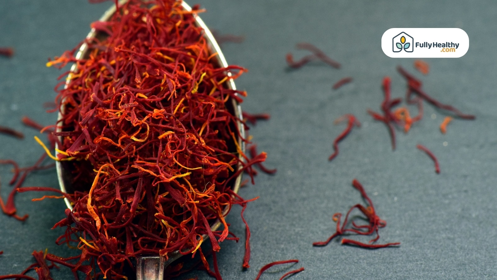 A spoon full of Saffron
