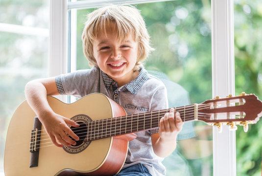 Guitar Children Images – Browse 56,439 Stock Photos, Vectors, and Video |  Adobe Stock