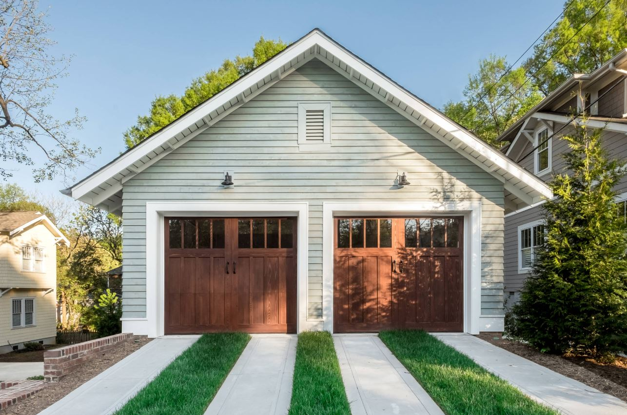 garage door width