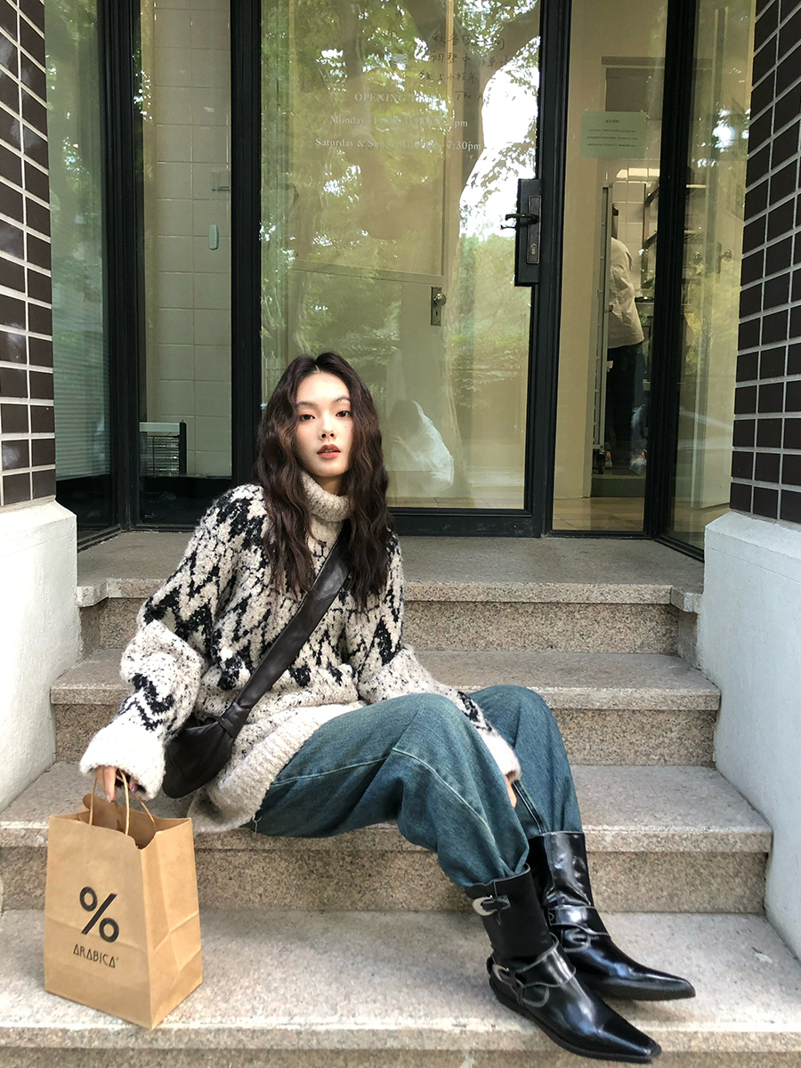 Cozy Nordic Vibes: A Relaxed Korean Winter Look