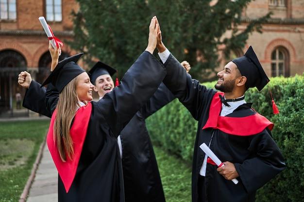 How to Plan the Perfect Graduation Celebration on a Budget