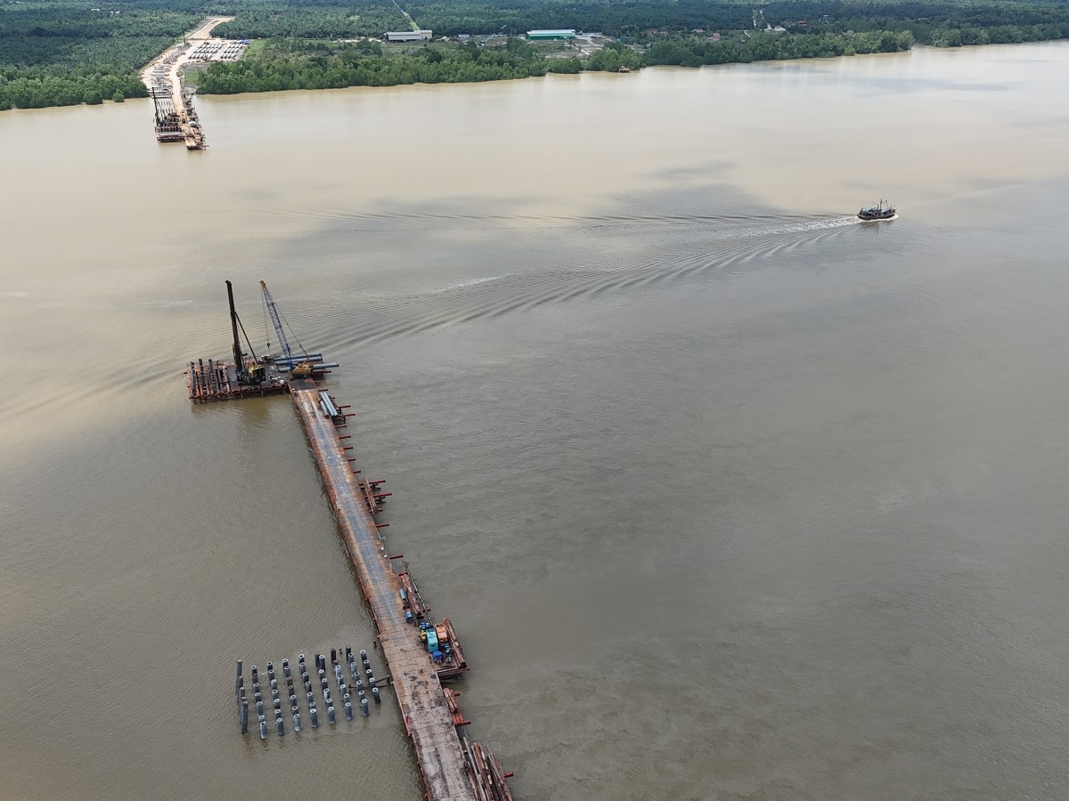 Jambatan Sungai Air Tawar