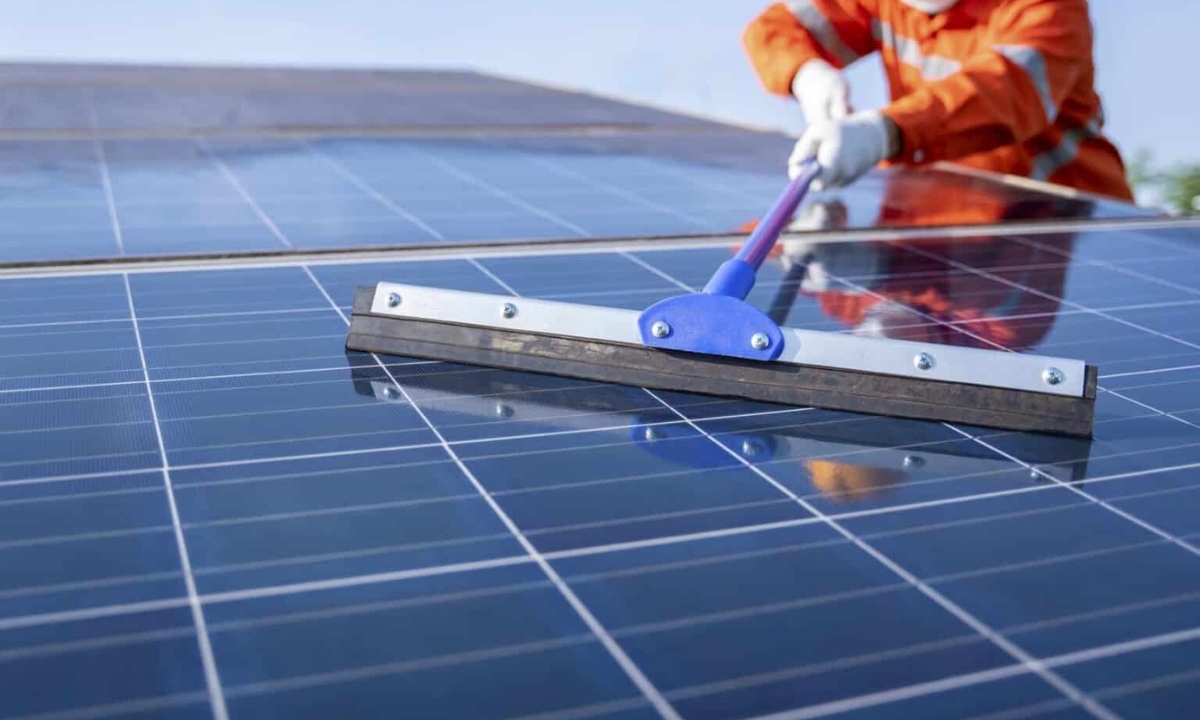 Solar Panel Cleaning