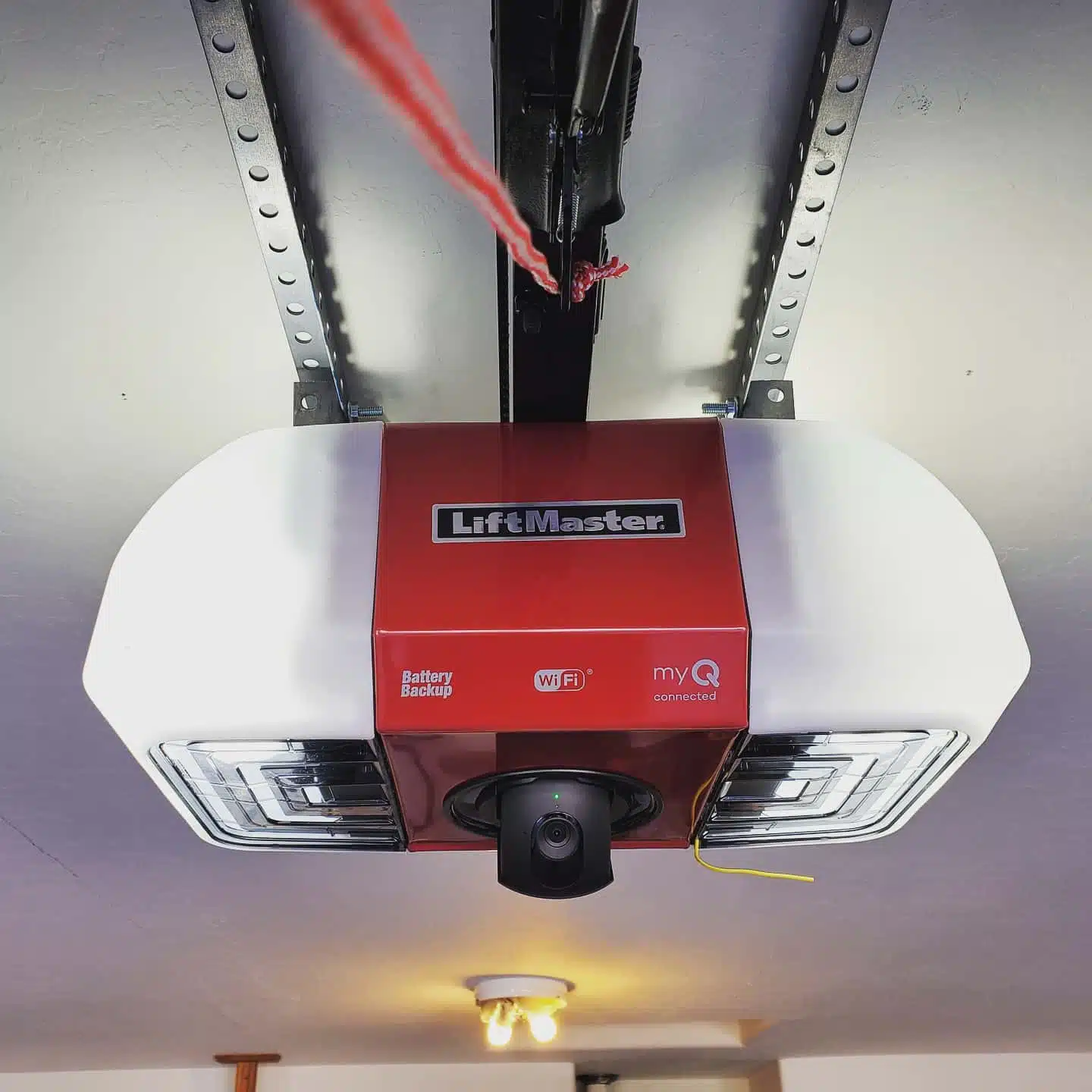 who makes liftmaster garage door openers