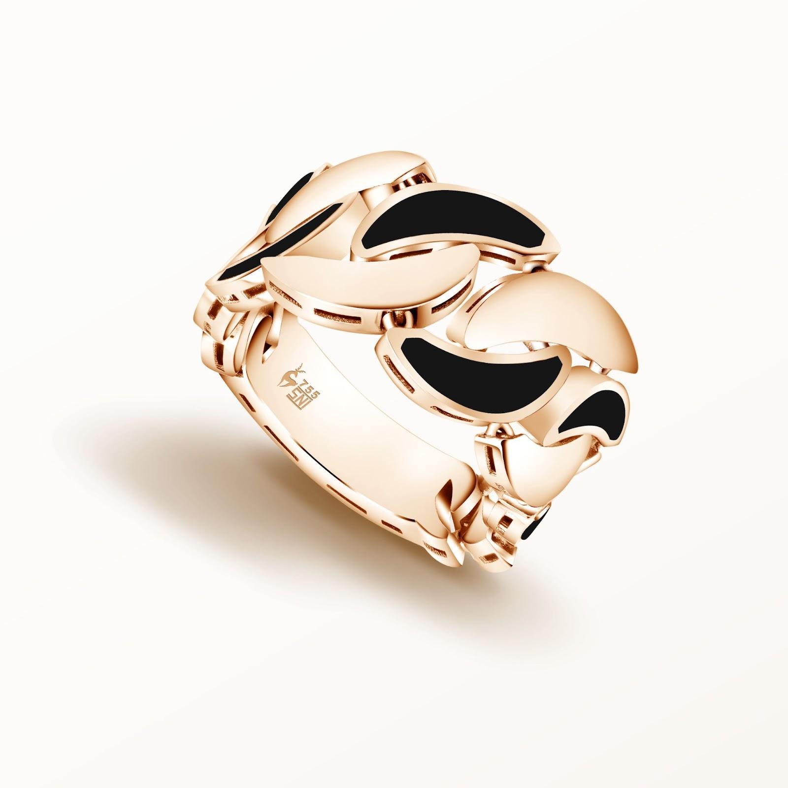 Frank Gold Sorento, Frank Gold Sorento Ring with Black Enamel