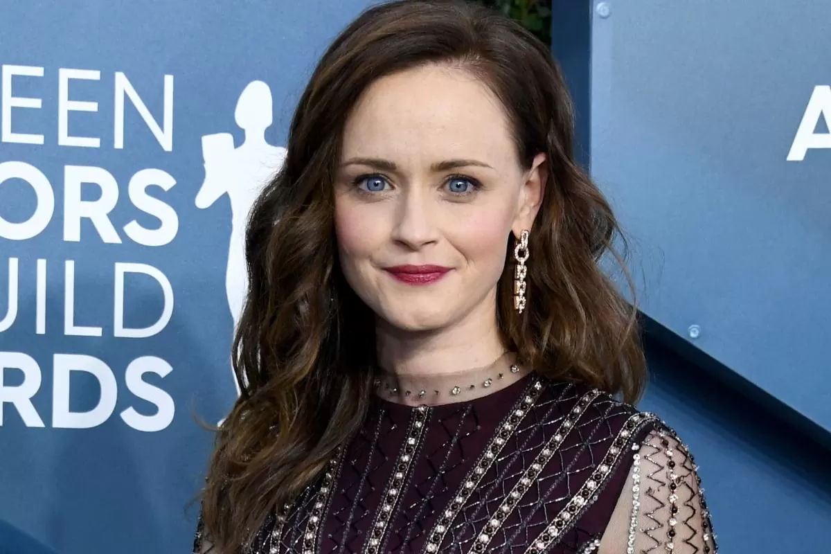 Nanette Bledel: A Multicultural Journey of Love, Work, and Family