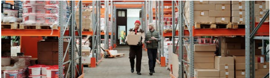 Warehouse Worker, the foundation of distribution excellence