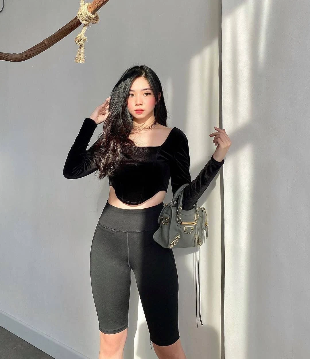 Wanita Cantik yang Membuat Panas Membara, wanita cantik, panas menggoda, cewek seksi