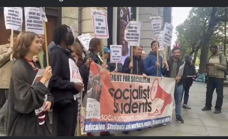 Is video showing foreign student protesters calling President Tinubu thief real?