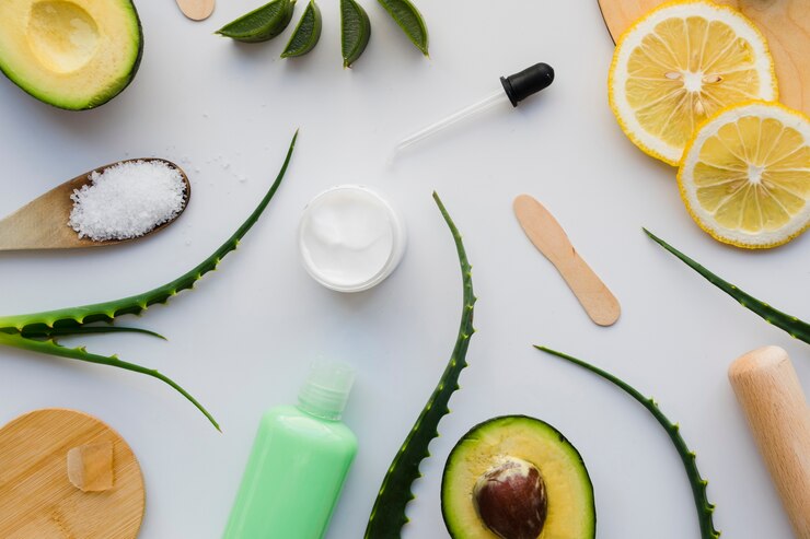 Organic vs. Chemical Skincare: Which is the Better Choice? 