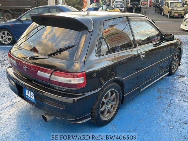 Toyota Starlet
Black
Glanza
Back right side
