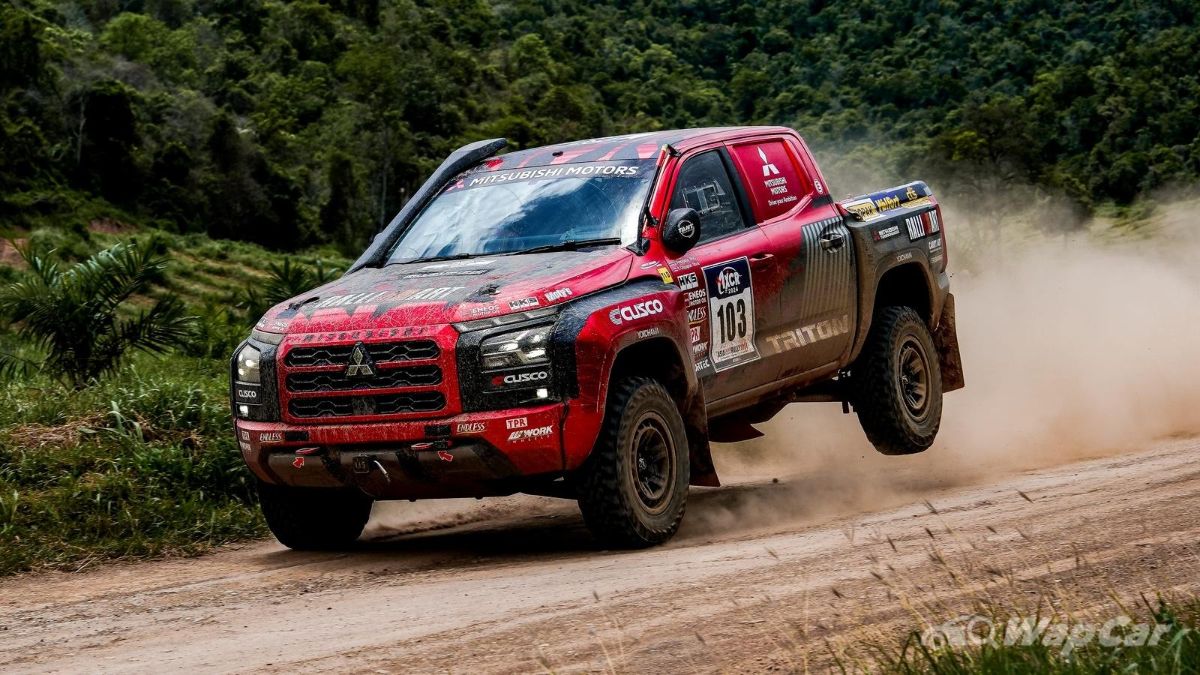 The 2024 Mitsubishi Triton is not just a rival to the Hilux; it's a detuned rally truck with plush seats 01