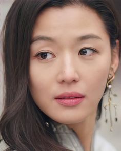 This contains an image of Jun ji hyun Without Makeup
