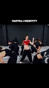 This contain an image TWICE MiSaMo Identity dance controversy