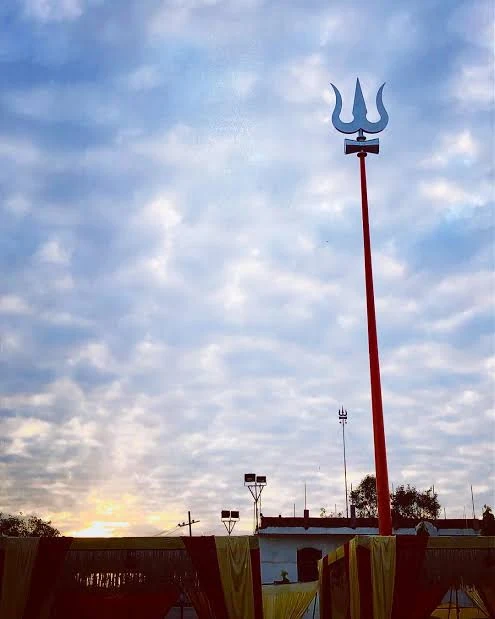 Giant Trishul - Prayagraj Mahakumbh 2025