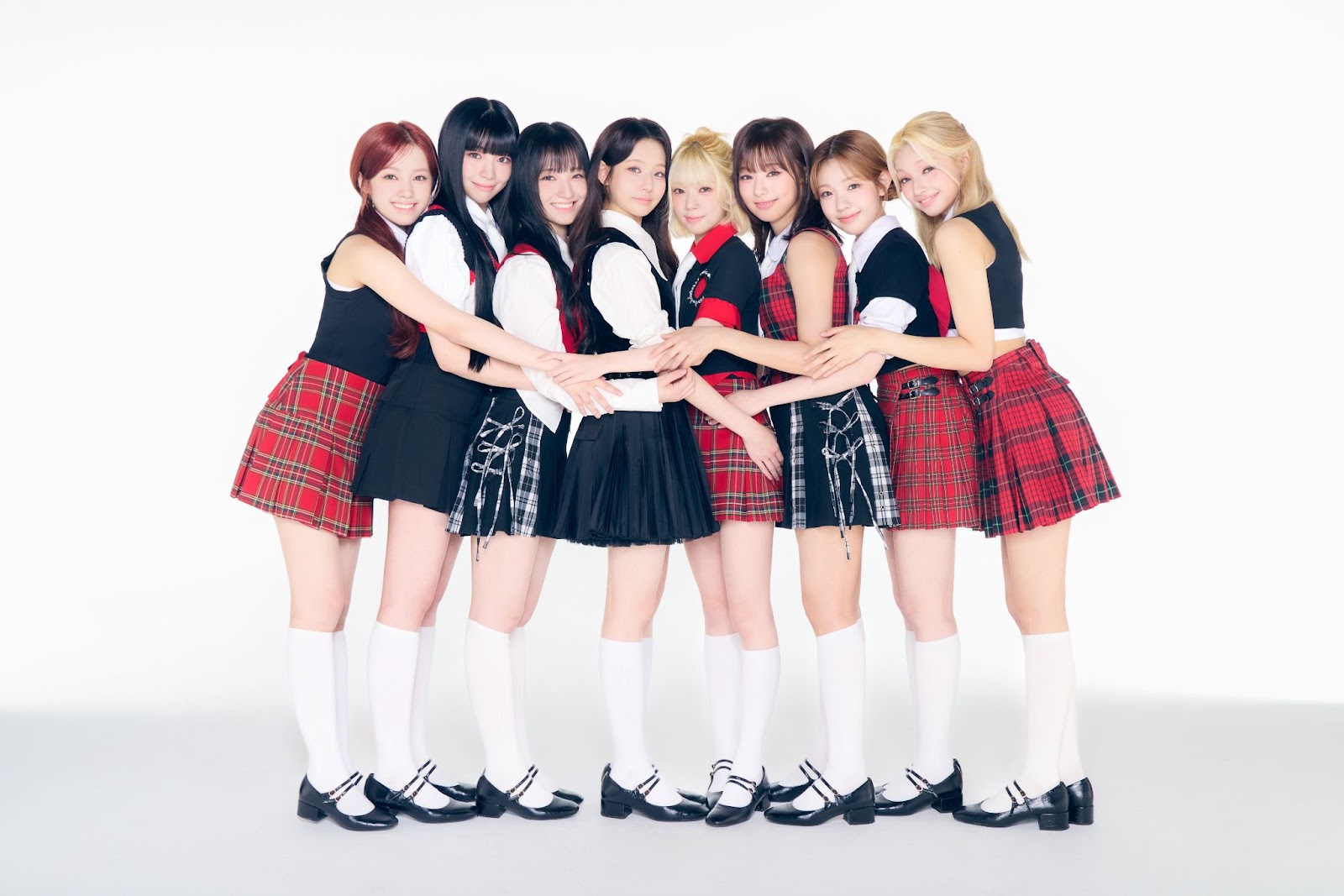 NEXST Launches Web3 VR Entertainment Platform, Featuring K-Pop Group UNIS as its First Collaboration Artists