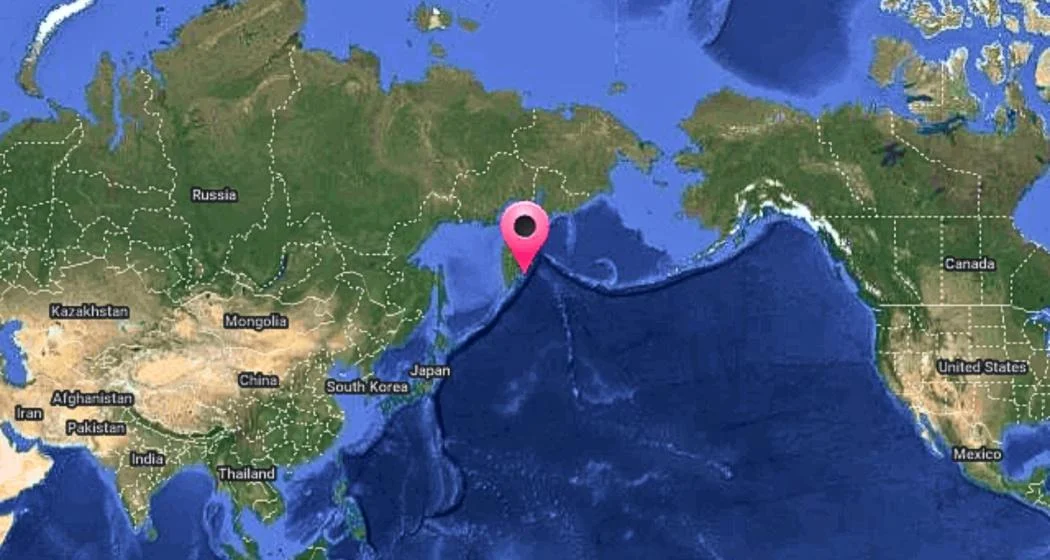 Tsunami alert issued after 7.5 quake jolts Russia's Far East