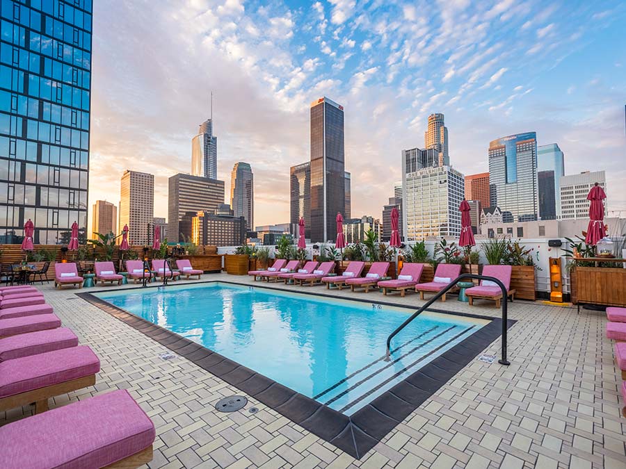 Freehand LA’s rooftop pool. Image: Freehand LA. 