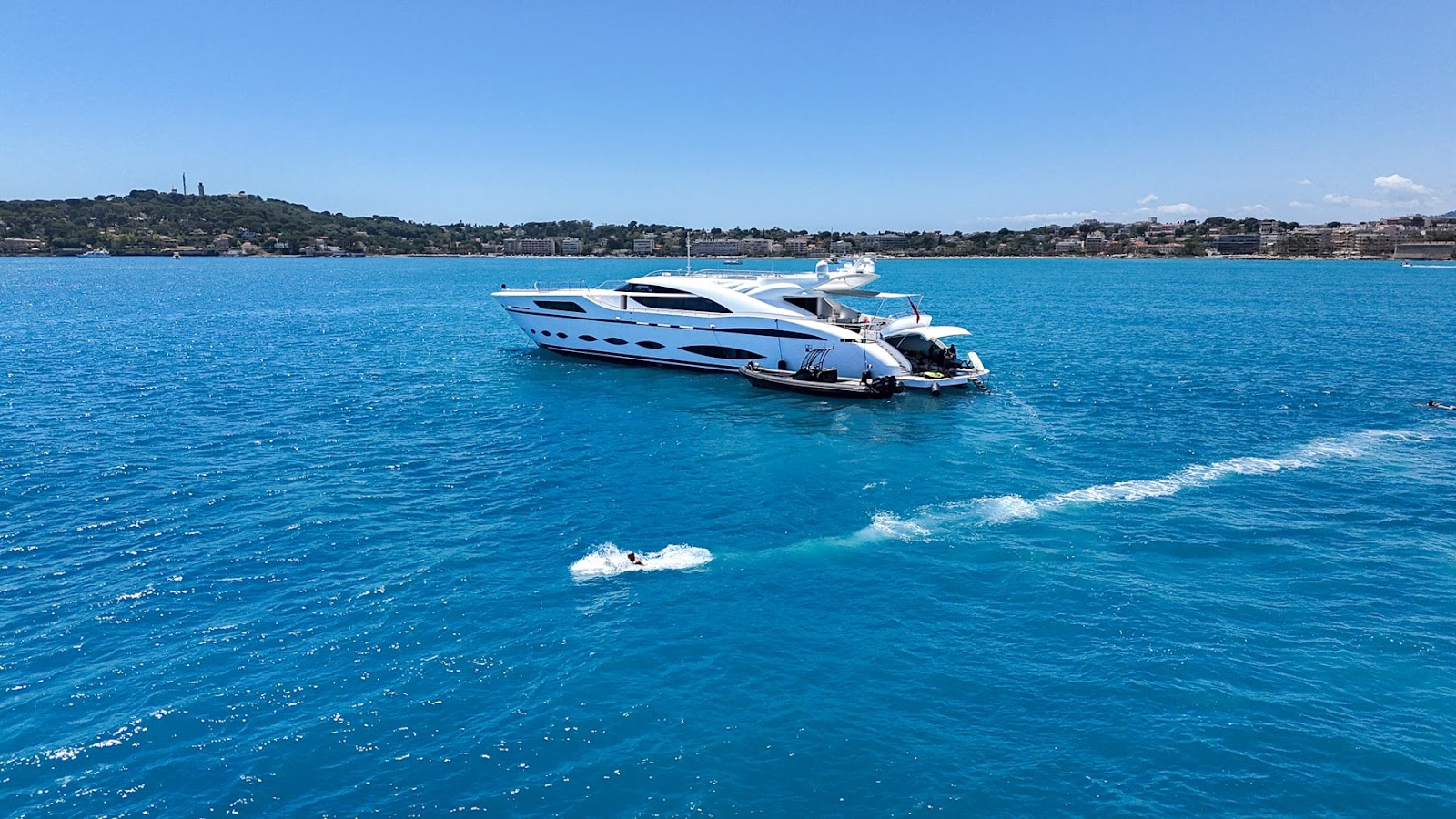 Fast & Furious AB Yacht