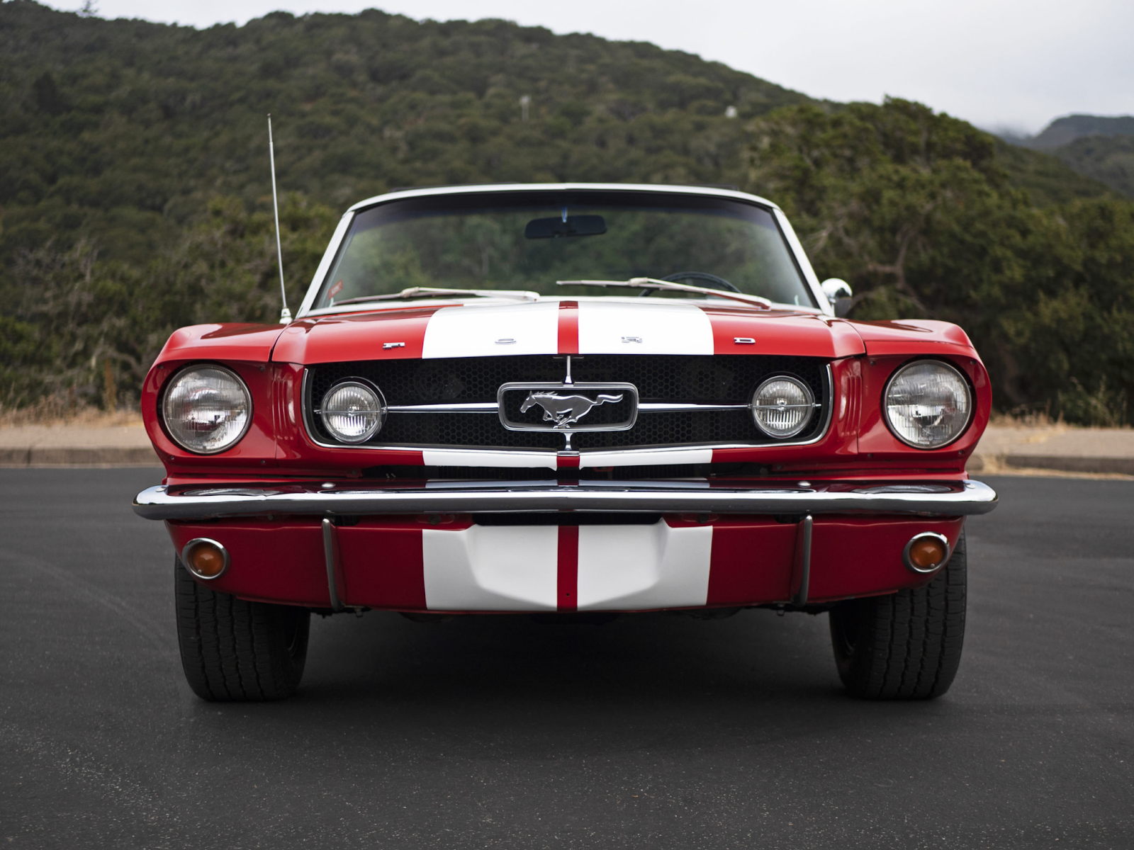 Ford Mustang inspired PSG | Buy Vintage Football Shirts, Retro Football Shirts, Classic Football Shirts & Soccer Jerseys at Cult Kits.