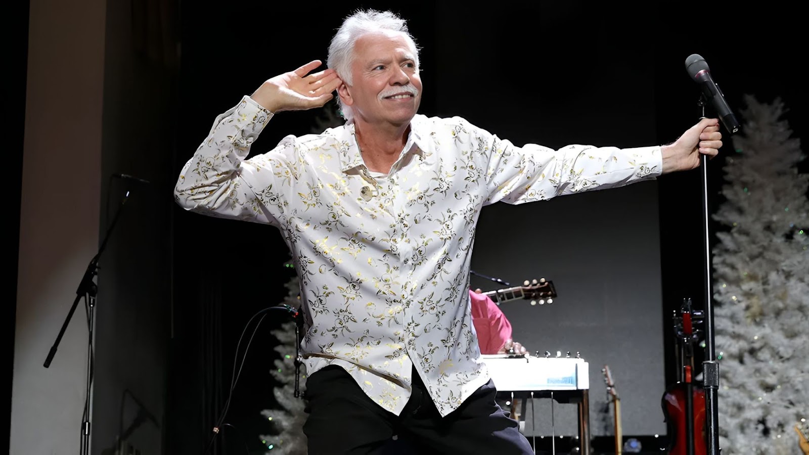 Joe Bonsall
