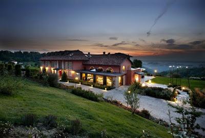 https://1.bp.blogspot.com/-DiRaIjFbtPk/X5KVB1-NKwI/AAAAAAAAbDI/DqXXBW8Izwk2KAJRcXD7Ft2DufZ24dmtgCLcBGAsYHQ/w400-h271/villa-amelia-Exterior-view-1920x13001-1920x1300-1024x693.jpg