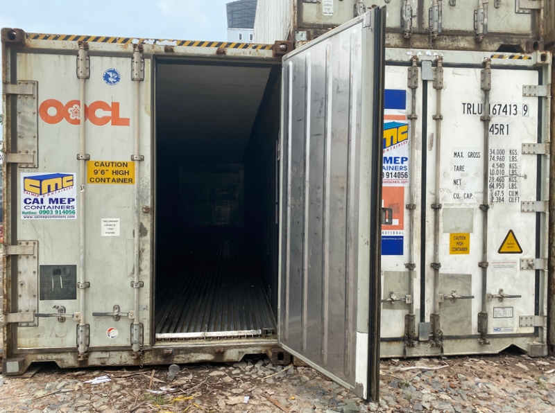 Cửa container phải kín, không bị móp méo