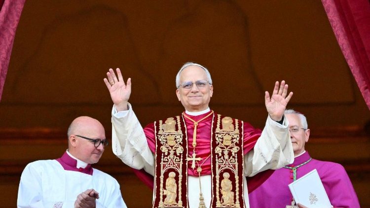 TOPSHOT-VATICAN-RELIGION-POPE-CONCLAVE